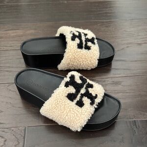Tory Burch Cream and Black Fuzzy Slides